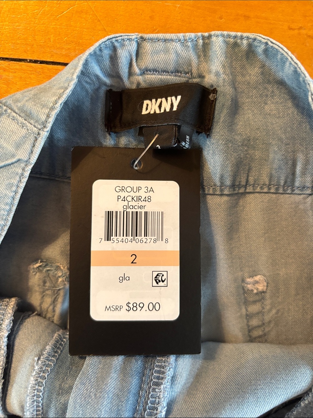 NWT DKNY Glacier Light Blue High Rise Wide Leg Lyocell Denim - Picture 2 of 8